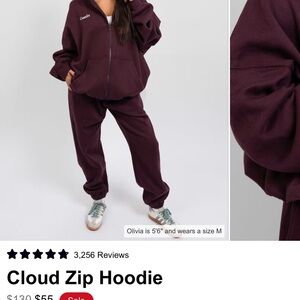 Chic Maroon zip up
Hoodie and jogger SET